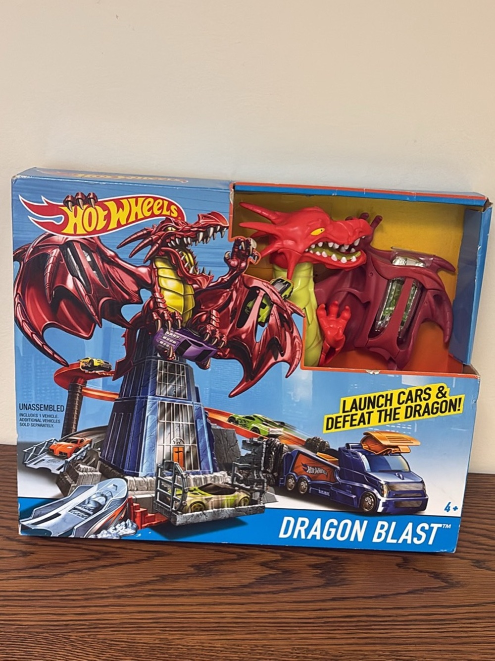 Hot wheels Dragon Blast Playset - Red/Green Dragon Adventure